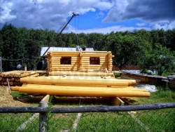 Строительство сруба из бревна обработанного вручную